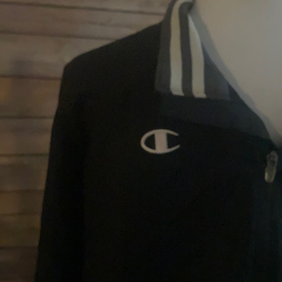 NWT Champion From Zumiez Lightweight 1/4 Zip Jacket - Picture 2 of 8